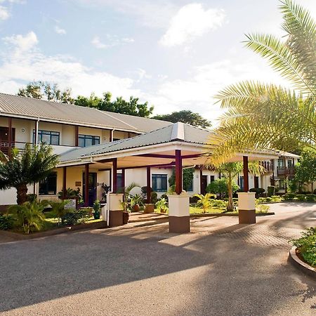 Protea Hotel By Marriott Dar Es Salaam Oyster Bay Экстерьер фото