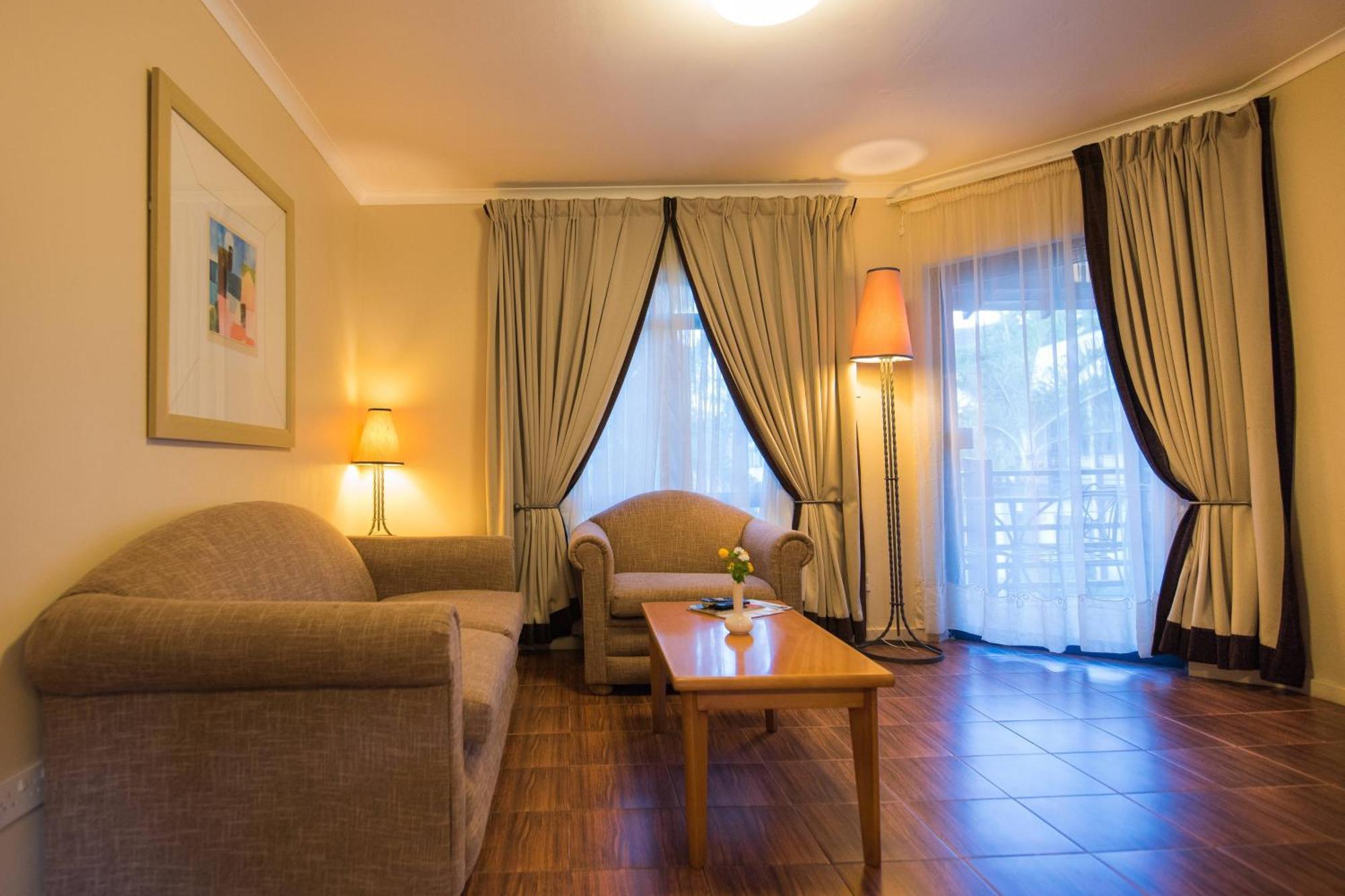 Protea Hotel By Marriott Dar Es Salaam Oyster Bay Экстерьер фото