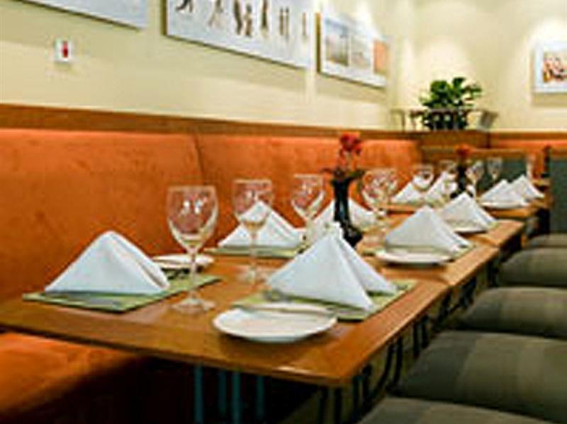 Protea Hotel By Marriott Dar Es Salaam Oyster Bay Экстерьер фото